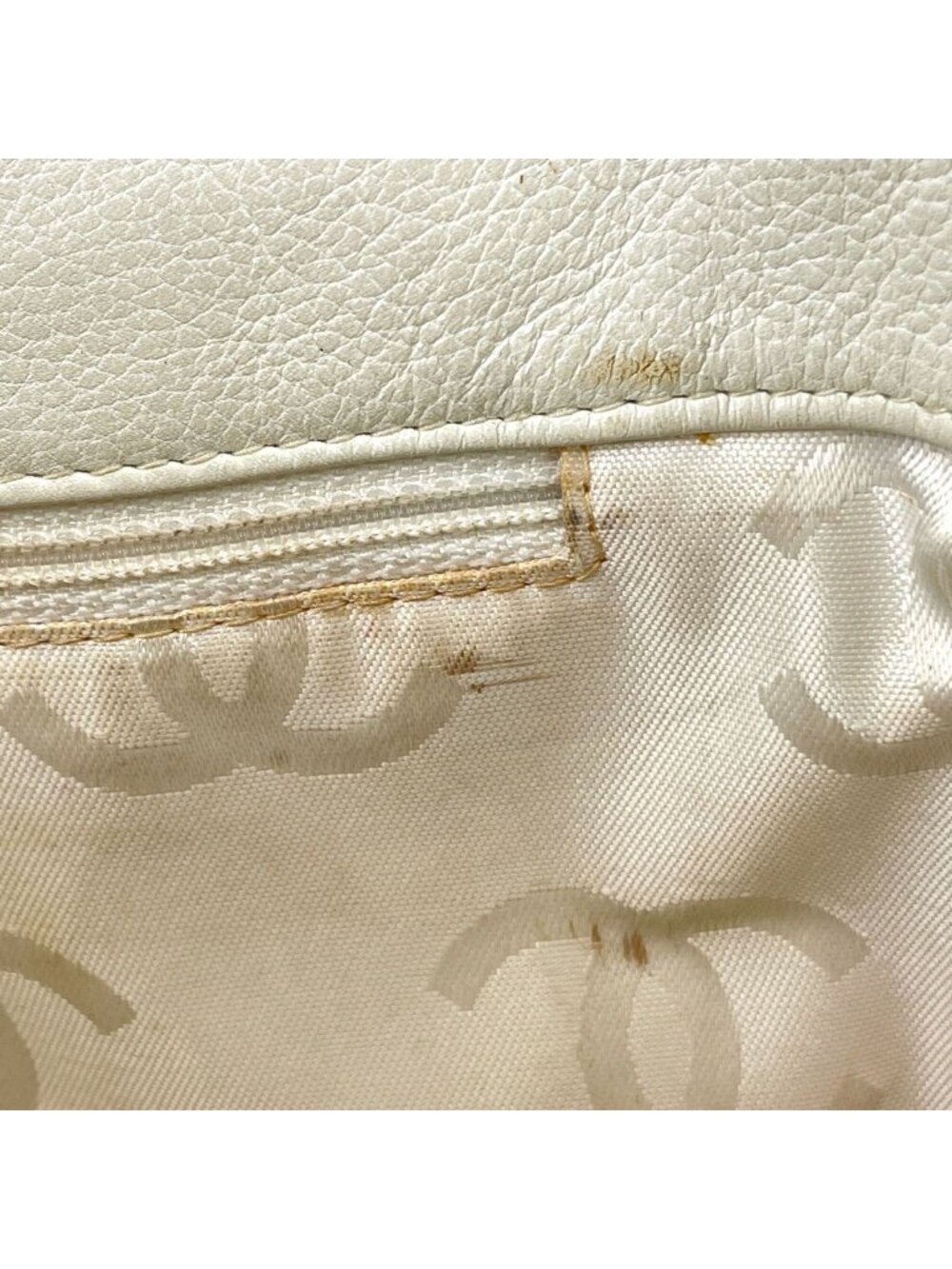Chanel Wild Stitch Tote CC Logo Leather White - Picture 12 of 15